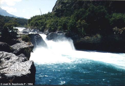 Saltos del Petrohu 